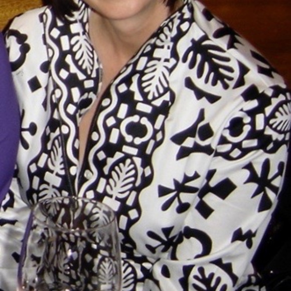 NARACAMICIE l Made in Italy Stunning Black & White Blouse - Picture 2 of 11